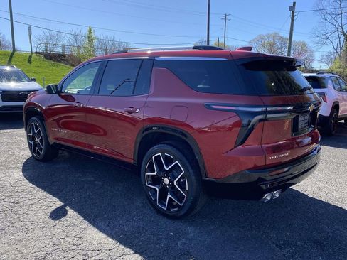 New 2026 Chevrolet Traverse High Country w/ LPO, Floor Liner Package FWD image 4