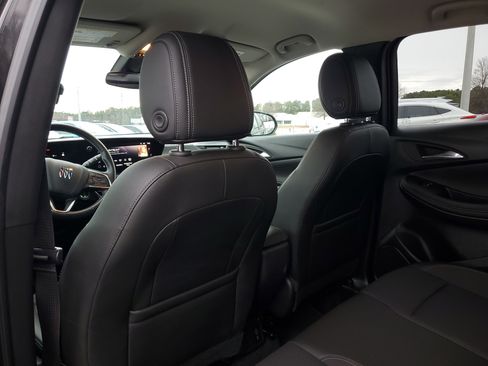 Used 2025 Buick Encore GX Preferred image 9