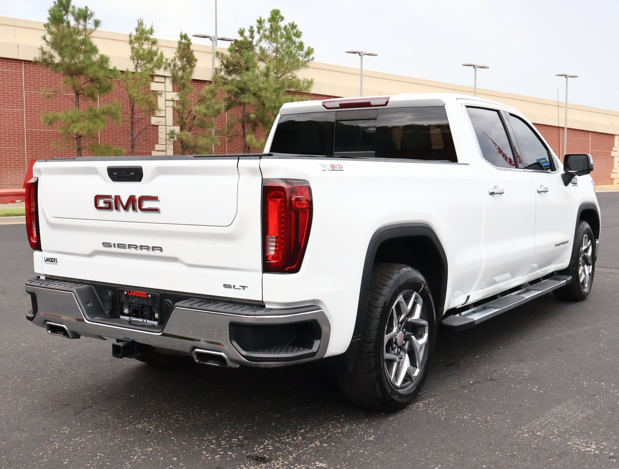 Used 2023 GMC Sierra 1500 SLT w/ SLT Premium Package AWD/4WD image 37