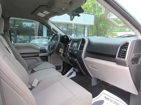 Used 2017 Ford F150 XLT image 14