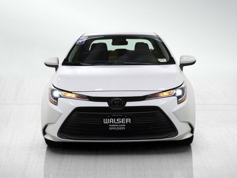 Used 2025 Toyota Corolla LE image 8