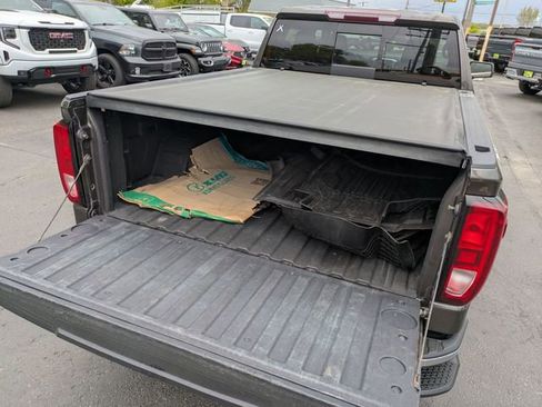 Used 2019 GMC Sierra 1500 SLE w/ Preferred Package AWD/4WD image 25