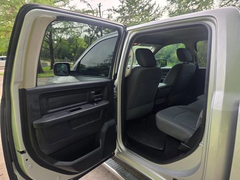 Used 2018 RAM 1500 Tradesman w/ Popular Equipment Group RWD image 14