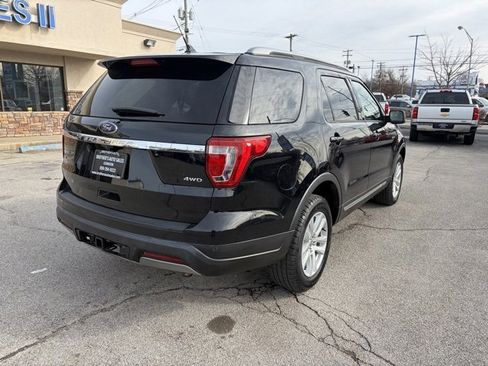 Used 2019 Ford Explorer XLT w/ Equipment Group 201A image 7
