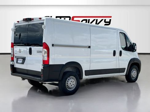 Used 2025 RAM ProMaster 2500 w/ U-Haul Equipment Group FWD image 7