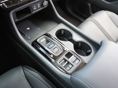 Used 2025 Honda Pilot Touring image 21