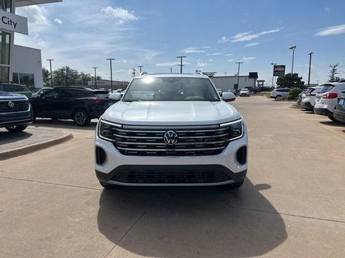 New 2026 Volkswagen Atlas SEL AWD/4WD image 2
