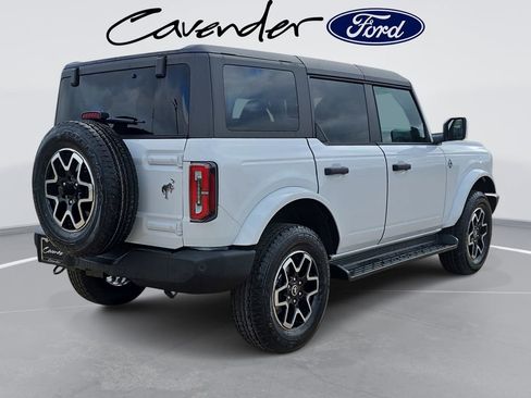 New 2026 Ford Bronco Outer Banks image 12