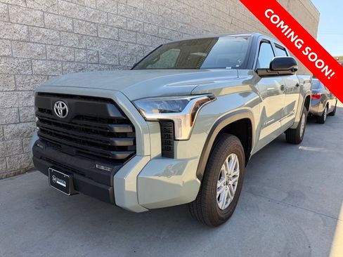 Used 2026 Toyota Tundra SR5 w/ SR5 Convenience Package AWD/4WD image 2