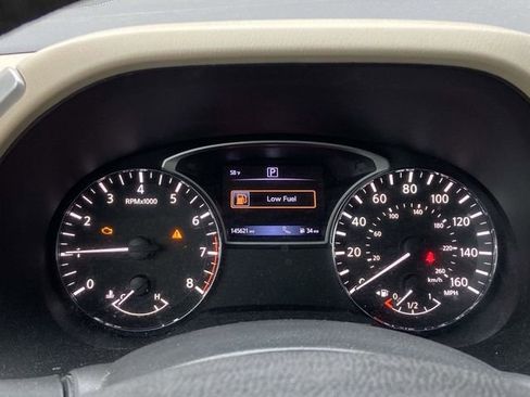 Used 2016 Nissan Pathfinder Platinum image 27