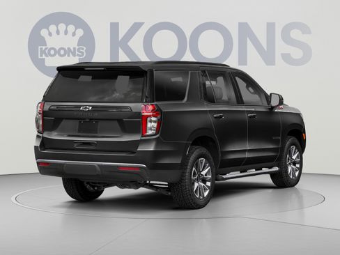 Used 2023 Chevrolet Tahoe Z71 w/ Luxury Package AWD/4WD image 2