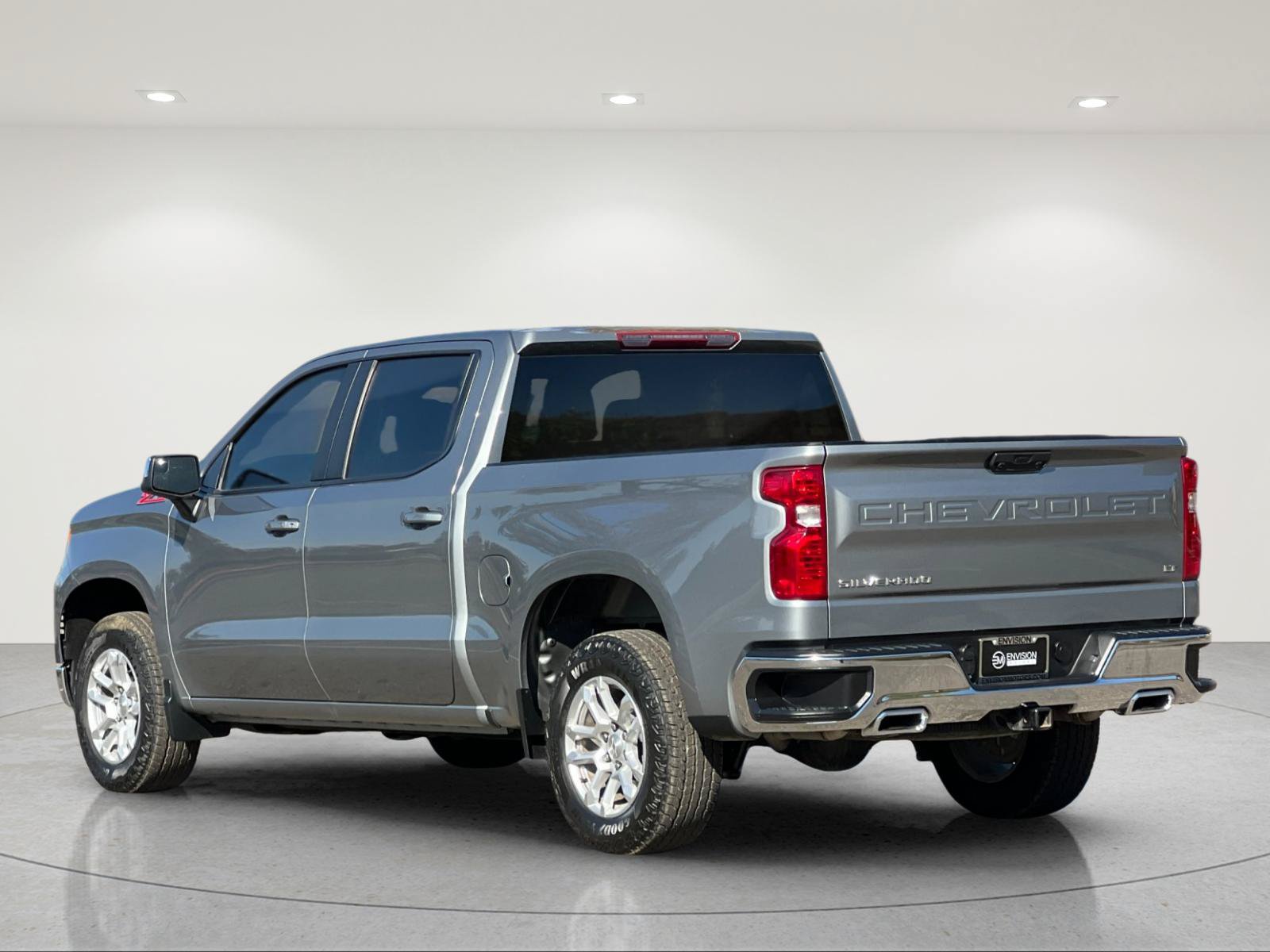 Used 2023 Chevrolet Silverado 1500 LT w/ Z71 Off-Road Package AWD/4WD image 3