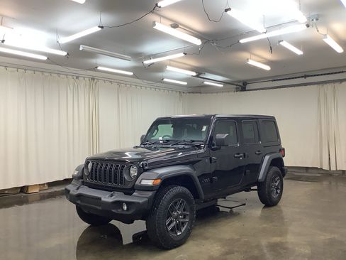New 2026 Jeep Wrangler Unlimited Sport w/ Convenience Group AWD/4WD image 1