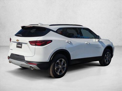 New 2026 Chevrolet Blazer LT w/ Convenience Package image 2