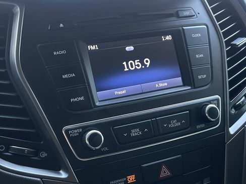Used 2017 Hyundai Santa Fe Sport FWD image 13