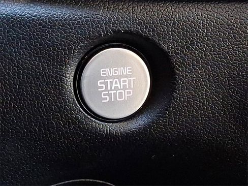 Used 2025 Kia Sorento S w/ Panoramic Sunroof Package image 25