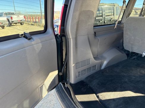 Used 2014 Chevrolet Express 1500 LT w/ LT Preferred Equipment Group image 15