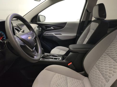 Used 2020 Chevrolet Equinox LS w/ LPO, Cargo Package FWD image 17