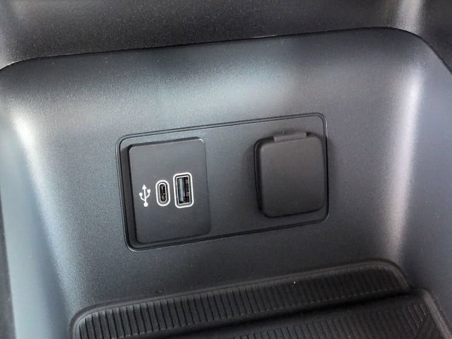 New 2026 Ford Explorer Active RWD image 21