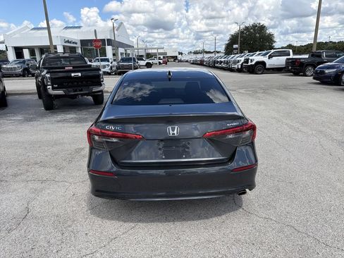 Used 2023 Honda Civic Sport image 5