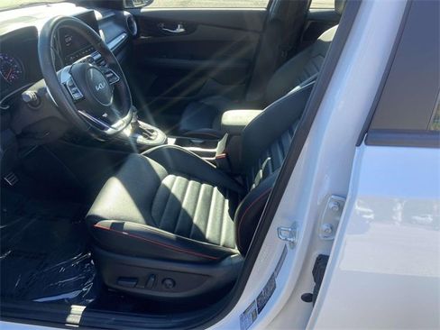 Used 2023 Kia Forte GT w/ GT2 Package image 13