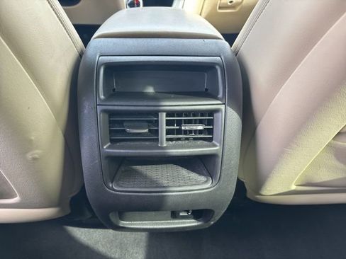 Used 2017 Cadillac XT5 FWD image 23