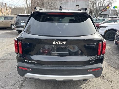 Used 2023 Kia Sorento SX Prestige image 5