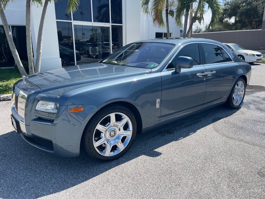 Used 2011 Rolls-Royce Ghost RWD image 39