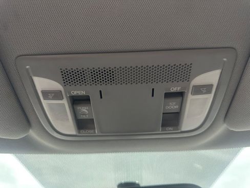 Used 2018 Acura ILX image 17