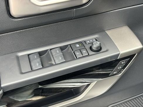 New 2026 Toyota Tundra Limited AWD/4WD image 12
