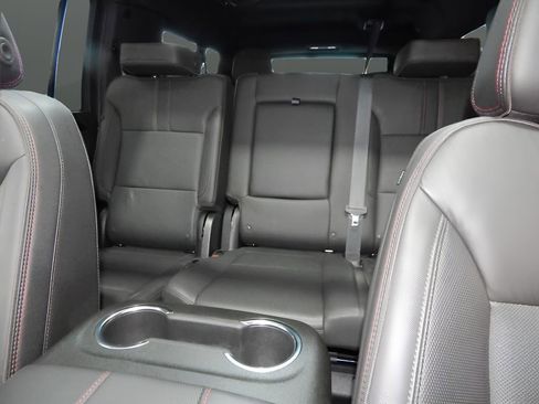 Used 2024 Chevrolet Suburban RST w/ Luxury Package image 29