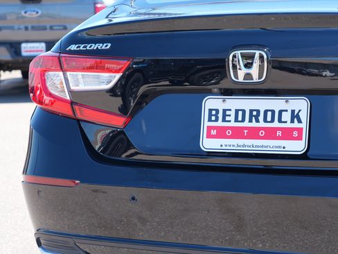 Used 2021 Honda Accord EX-L image 10