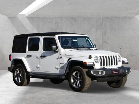 Used 2018 Jeep Wrangler Unlimited Sahara AWD/4WD image 1