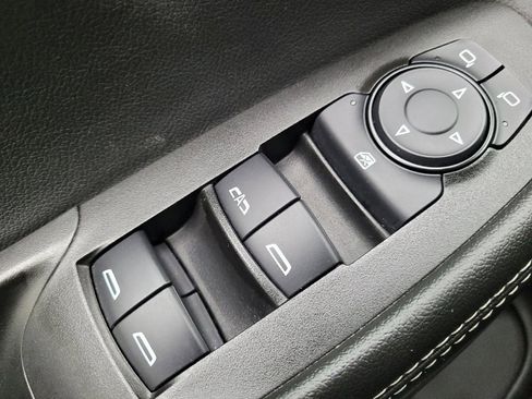 Used 2021 Buick Encore GX Essence AWD/4WD image 27