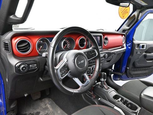 Used 2018 Jeep Wrangler Unlimited Rubicon AWD/4WD image 14