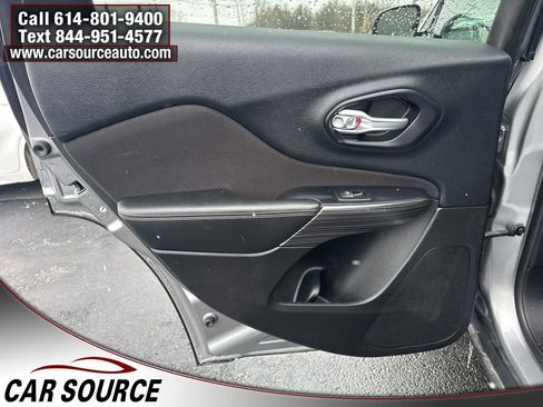 Used 2016 Jeep Cherokee Sport w/ Cold Weather Group image 25