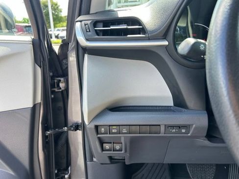 Used 2024 Toyota Sienna XLE w/ XLE Plus Package FWD image 30
