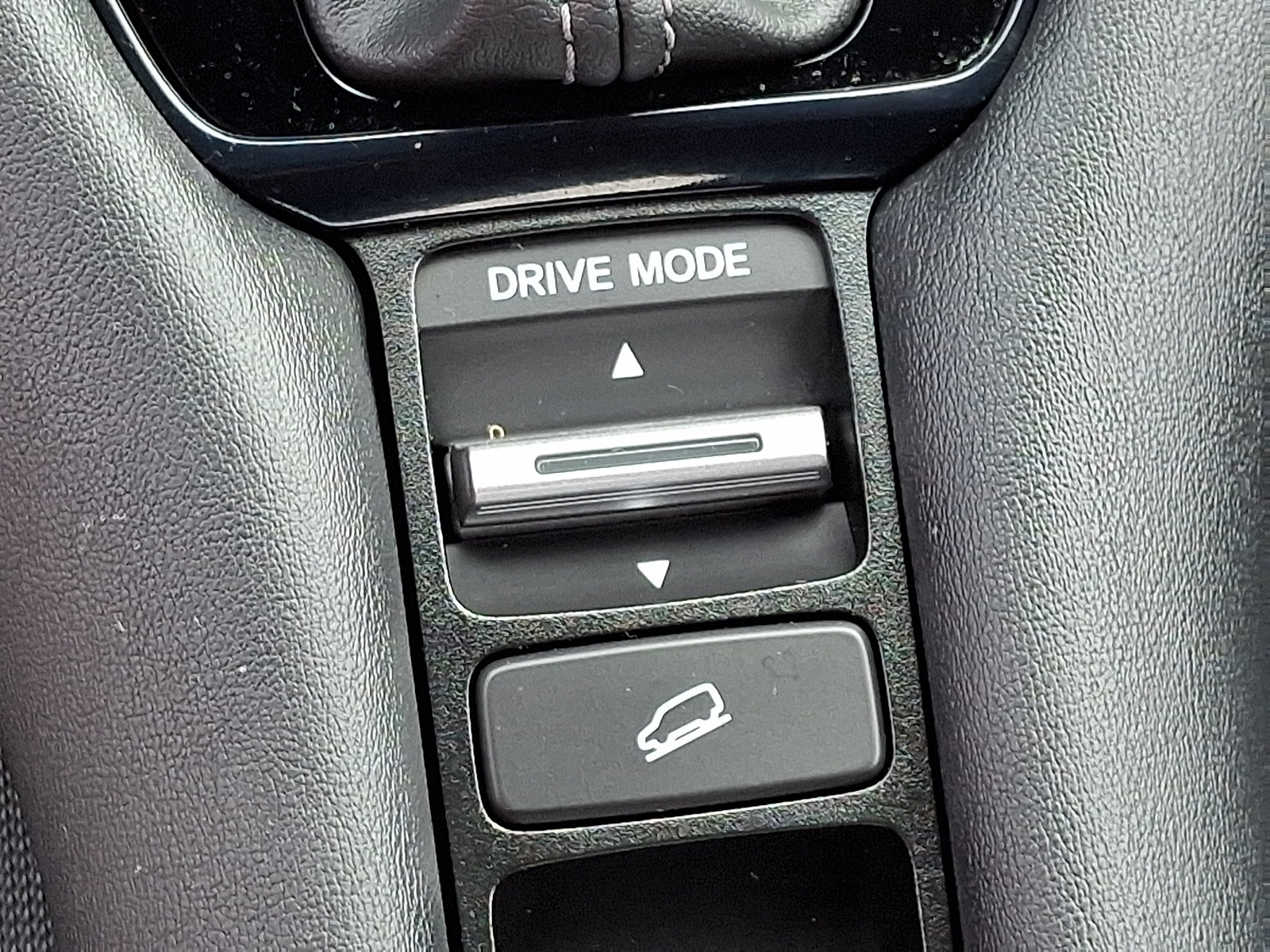 Certified 2024 Honda HR-V LX image 25