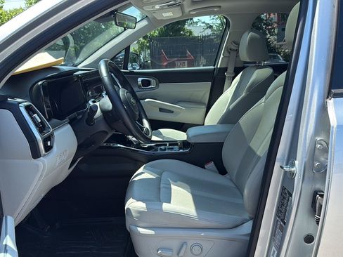 Used 2021 Kia Sorento SX FWD image 9