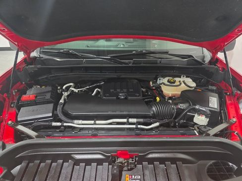 Used 2021 GMC Sierra 1500 Elevation w/ LPO, Elevation Black Package image 10