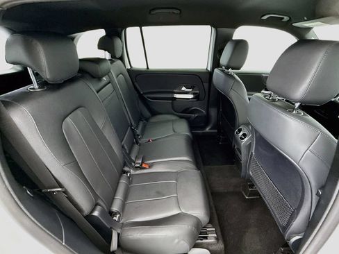 Used 2023 Mercedes-Benz GLB 250 image 20