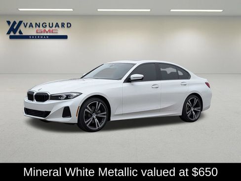 Used 2023 BMW 330i Sedan RWD image 3