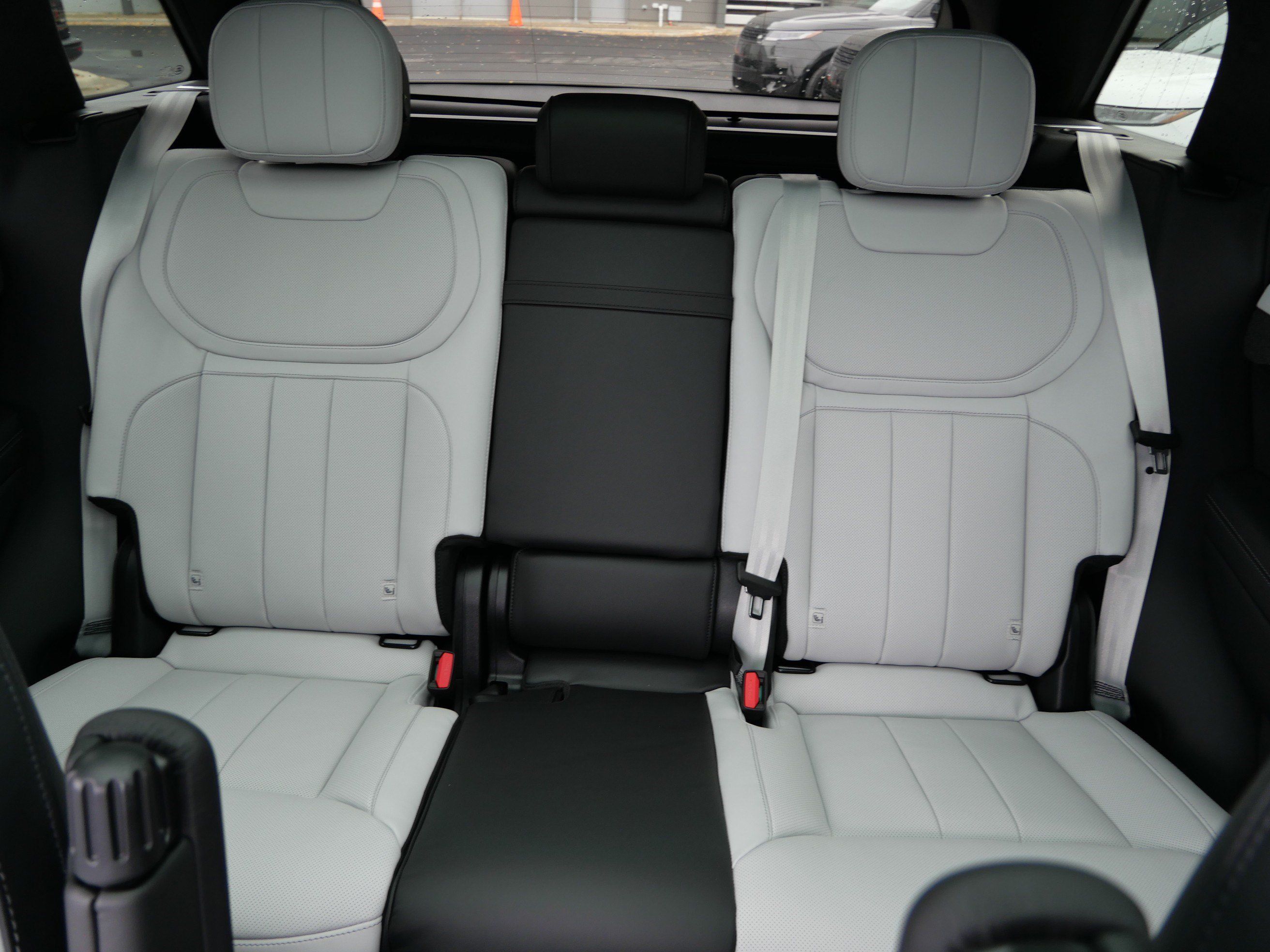 New 2027 Land Rover Range Rover Sport Battersea AWD/4WD image 7
