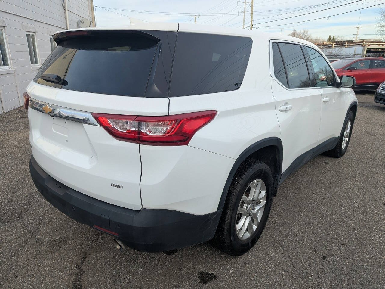 Used 2021 Chevrolet Traverse LS AWD/4WD image 7