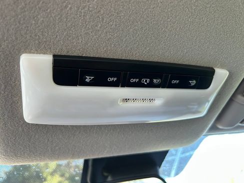 Used 2024 Nissan Versa SV FWD image 28