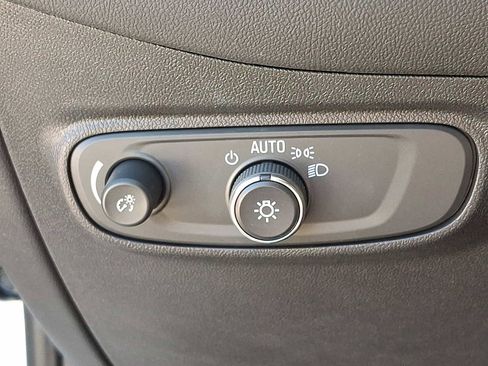 Certified 2022 Chevrolet Equinox LT image 24