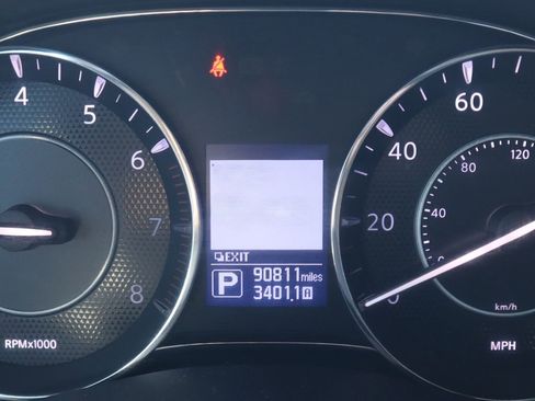 Used 2018 Nissan Armada Platinum w/ Captain Seat Package image 27