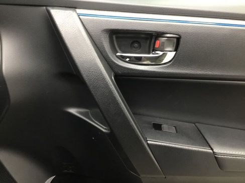 Used 2014 Toyota Corolla S w/ Driver Convenience Package image 21