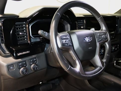 Used 2022 Chevrolet Silverado 1500 ZR2 w/ Technology Package image 44