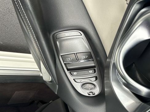 Used 2022 INFINITI Q60 3.0t Luxe w/ Essential Package image 11